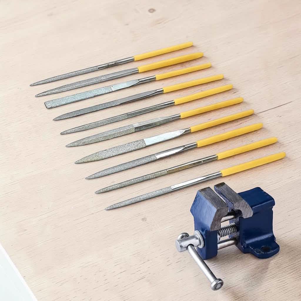 10pc Diamond Coated Precision Needle File Set plus 25mm Mini Vice