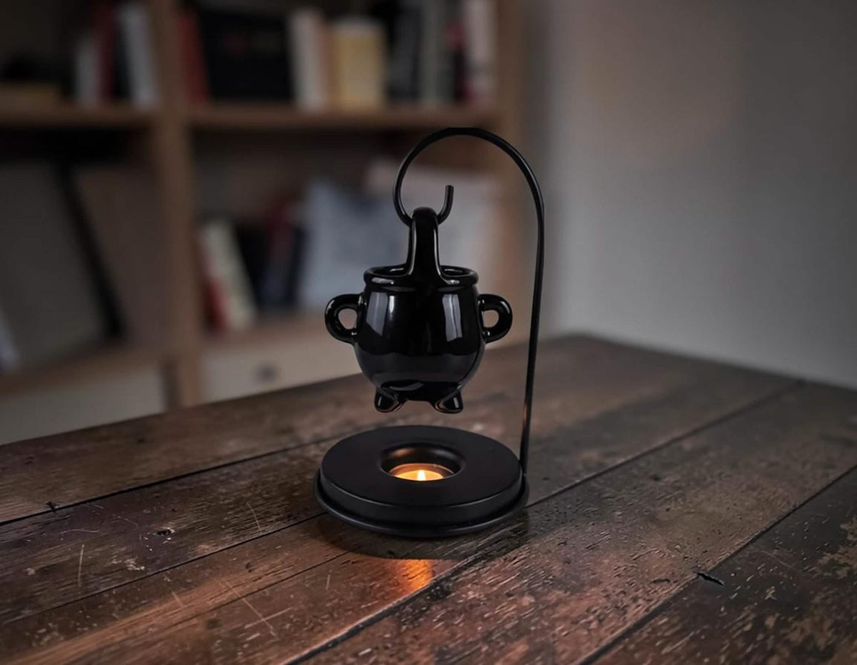 Halloween Hanging Cauldron Oil/Wax Burner Tea Light Holder With Wax Melt Tin & Tea light