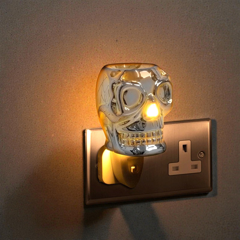 Silver Ceramic Skull Oil Burner and Wax Warmer Electric Plug-in Aroma Diffuser plus 6 Assorted Essential Oils