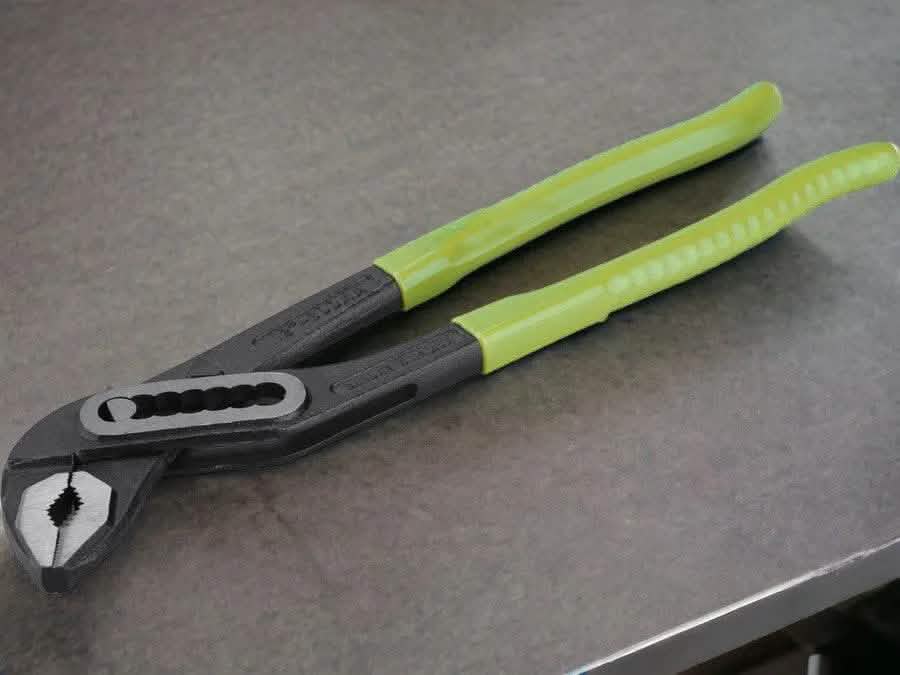 Pack of 2 Slim Jaw Water Pump Pliers 10" (250mm) and 12" (300mm) - tooltime.co.uk