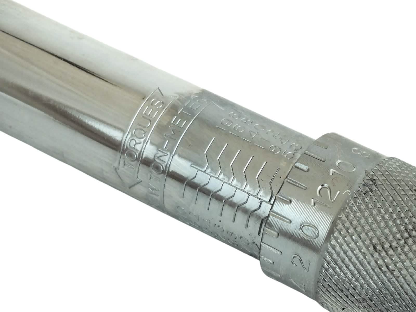 1/2" Dr. Torque Wrench Ratchet Action Micrometer Adjustment 42-210Nm | Calibration Certificate and Case