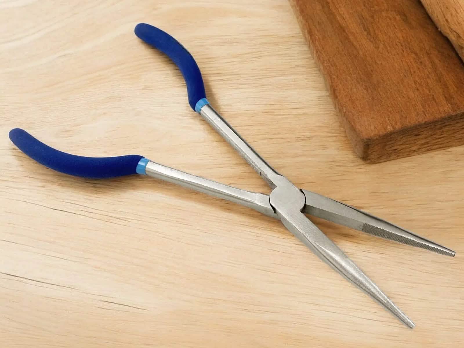 tooltime.co.uk 11" Long Nose Pliers 11" Straight Long Nose Pliers Chrome Vanadium Steel with Soft Grip Handles