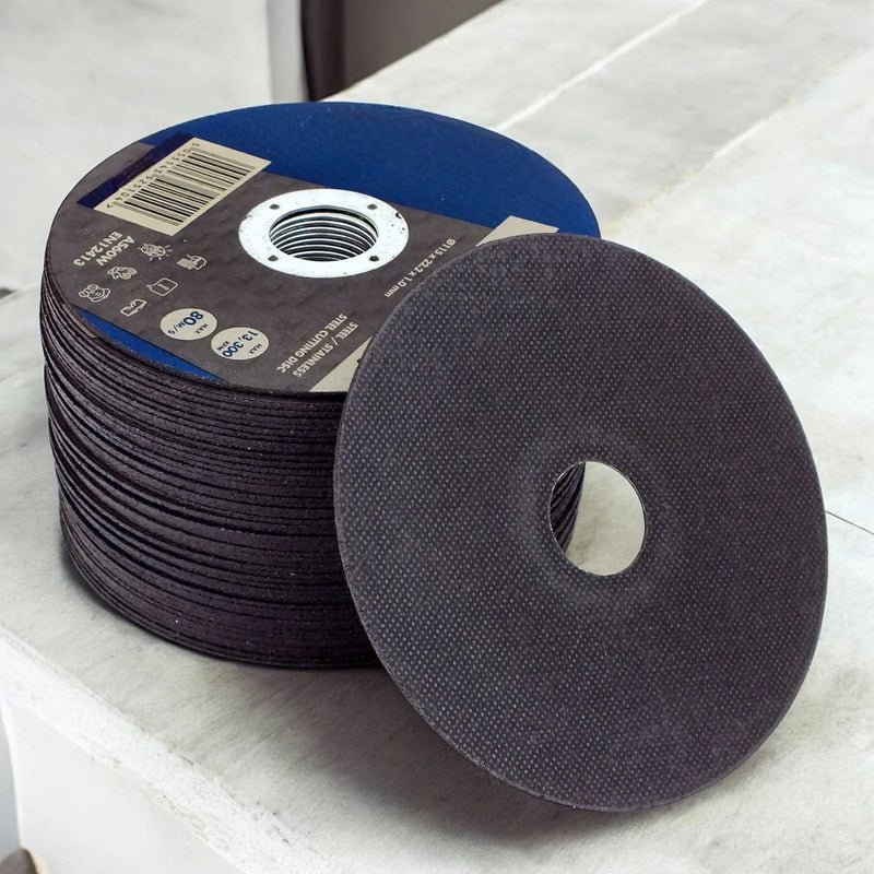 tooltime.co.uk Angle Grinder Discs Pack of 50 Ultra Thin Cutting Discs for Steel and Stainless Steel | 1 x 115 x 22.2mm | Includes Storage Tin