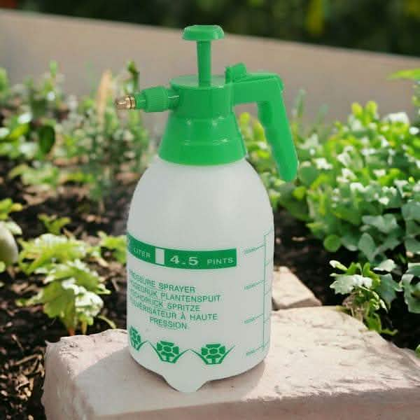 tooltime.co.uk Garden Pressure Sprayer 2 Litre Garden Pressure Sprayer Spray Bottle