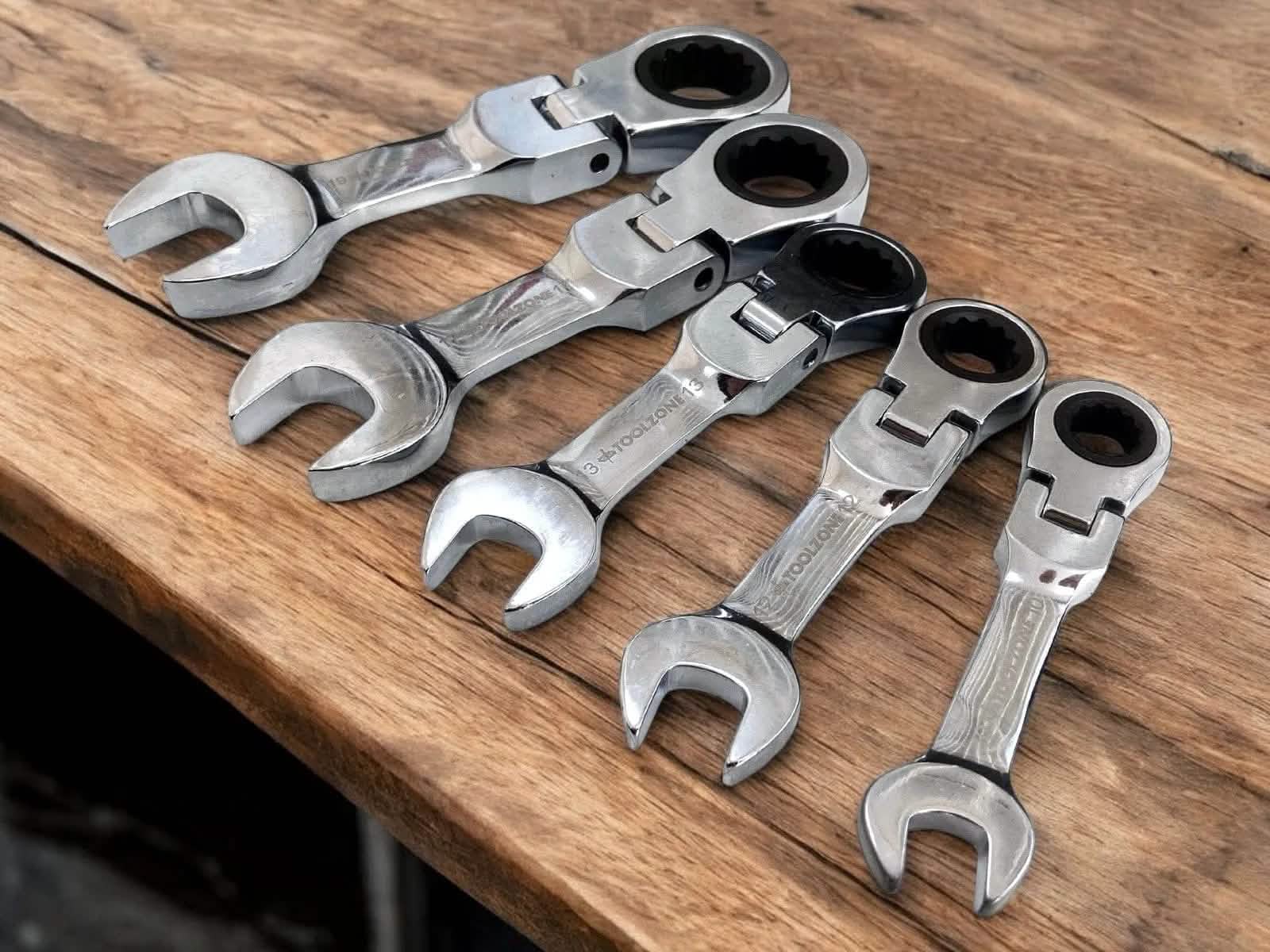 Tooltime Ratchet Spanners 5 Piece Flexi Stubby Ratchet Spanner Set Geared 72 Teeth Metric Wrenches CRV 10-19mm