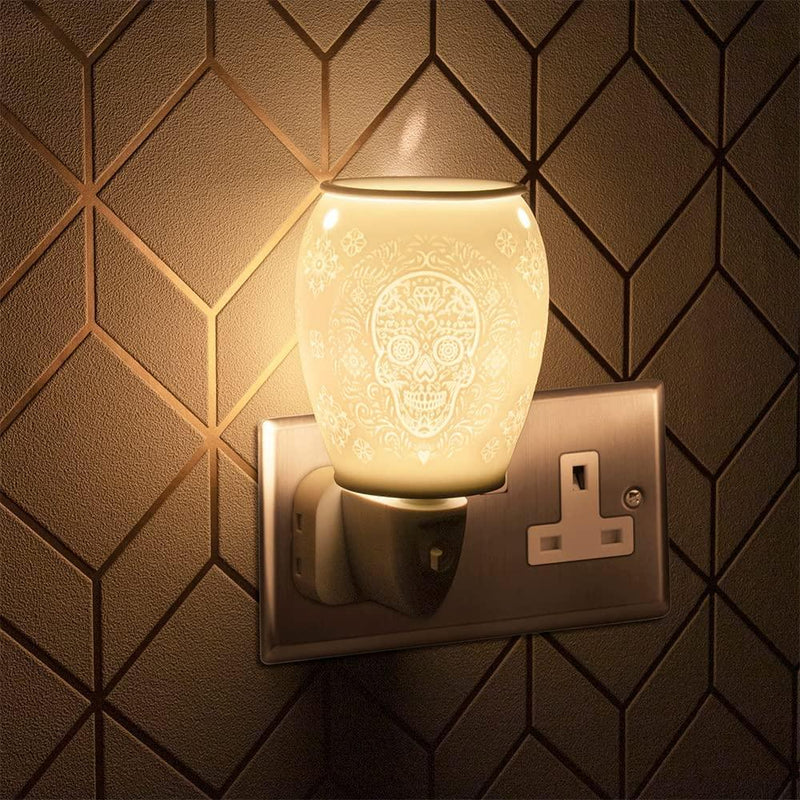 Aroma Lamp Oil Burner Wax Melt Plug-In Night Light Skull Ceramic - tooltime.co.uk